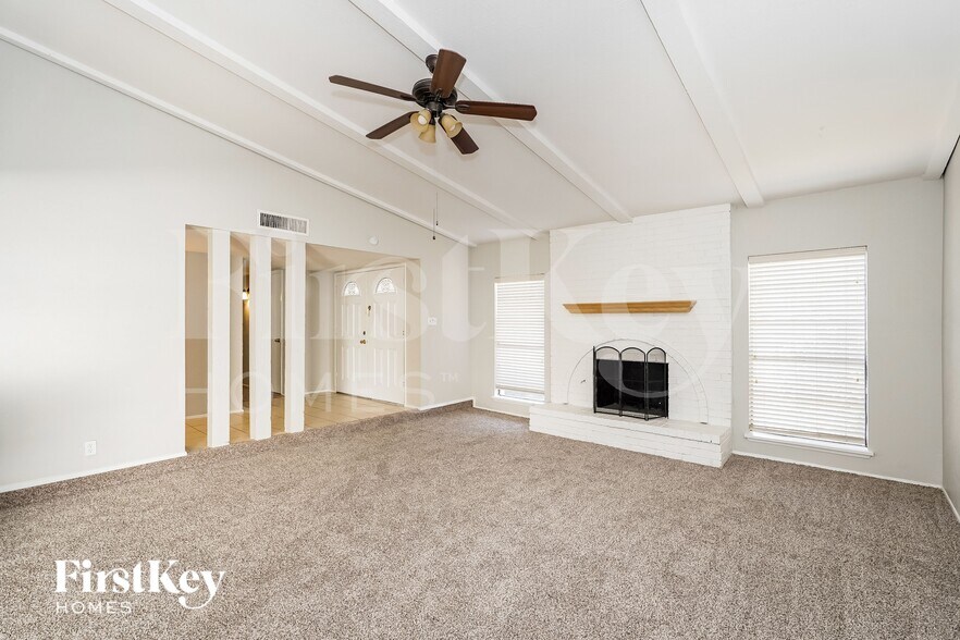 Building Photo - 9814 Emory Oak Cir