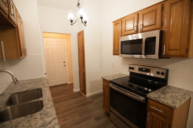 Building Photo - 1011 Brenner Ct