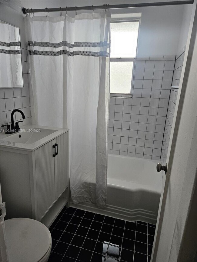 Building Photo - 900 Jefferson Ave