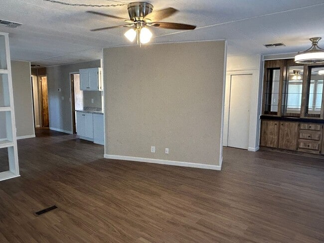 Building Photo - Long Term 2 bedroom in Sun Lakes