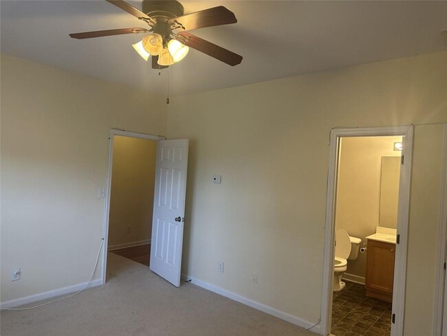 Building Photo - 1620 Halliard Dr