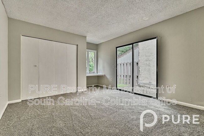 Building Photo - 2068 Watermark Pl
