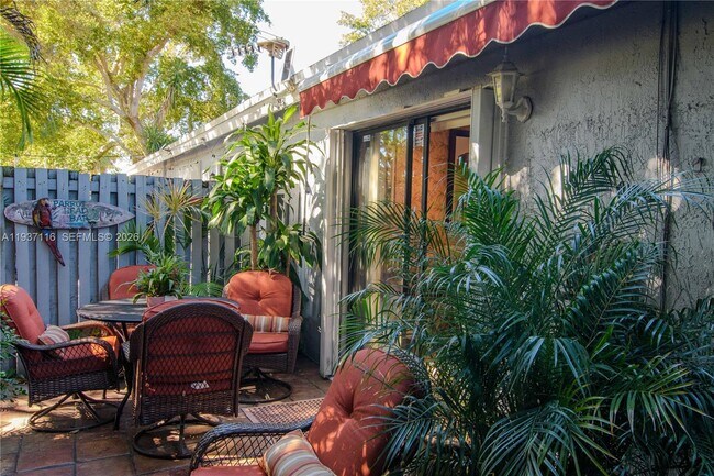 Building Photo - 8044 NW 41 Ct