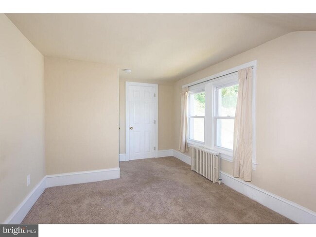 Building Photo - 374 Dehaven St