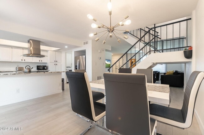 Building Photo - 4004 N Granite Reef Rd