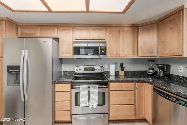 Building Photo - 4279 N River Grove Cir