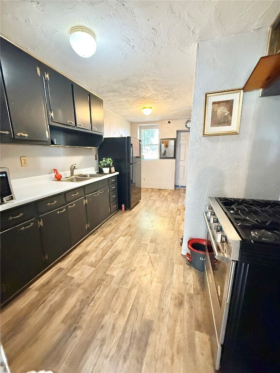 Building Photo - 402 N 1st St