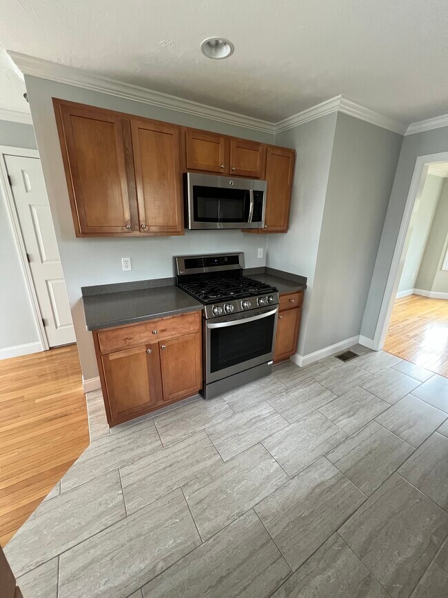 Building Photo - 10 Juneberry Ln