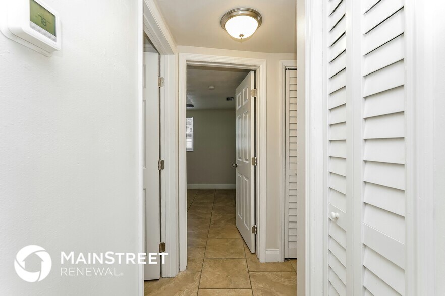 Building Photo - 7625 Ilex Dr