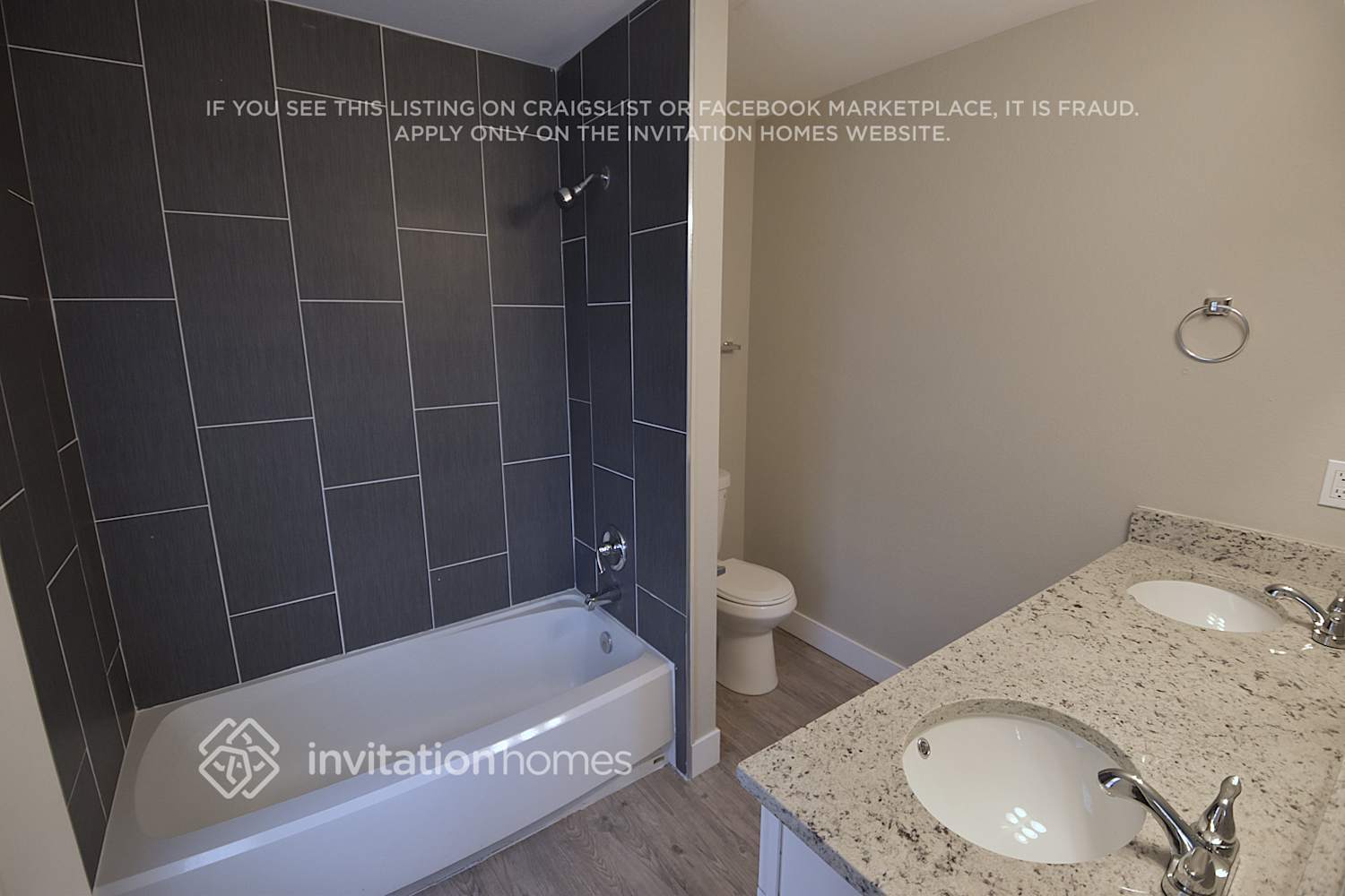 Building Photo - 1424 W 132nd Pl