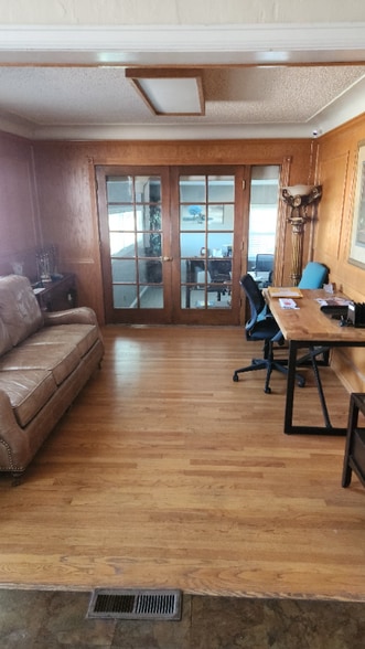 Building Photo - 8108 Ralston Rd