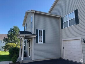 Building Photo - 3 Bedroom Home located in Mundelein!!!