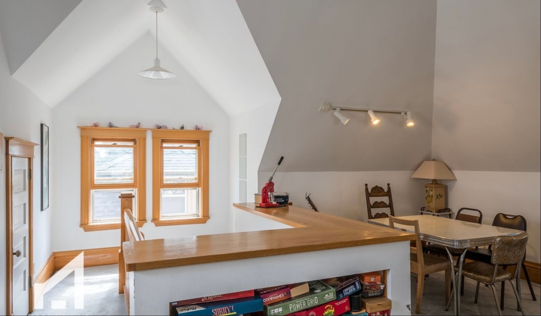 common space - 1049 Spaight St