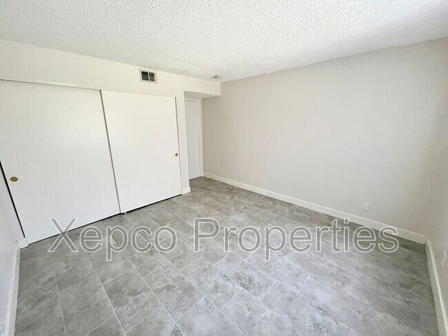 Building Photo - 32200 Cathedral Canyon Dr