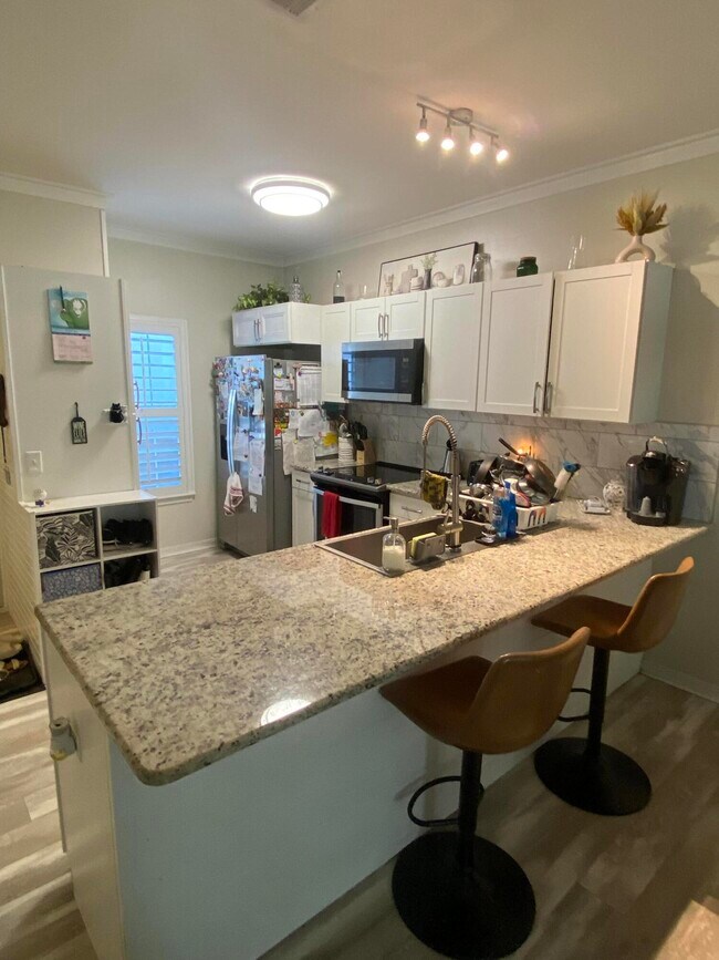 Building Photo - 2723 Bay Club Dr