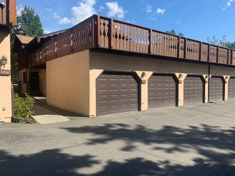 Garage and Deck - 4806 Mills Dr