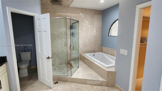 Building Photo - 718 Deer Creek Via Verona