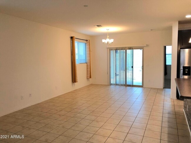 Building Photo - 8457 N 61st Ln