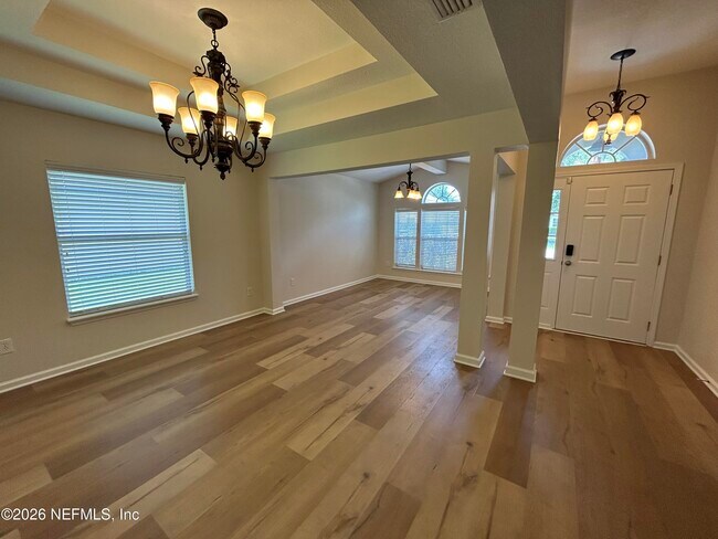 Building Photo - 13916 Fish Eagle Dr E