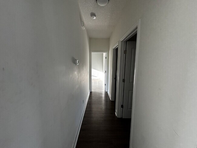 Building Photo - Home for Rent