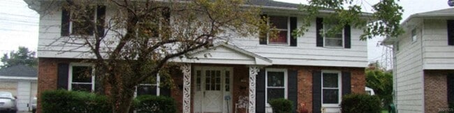 Primary Photo - 192 Greenfield Dr