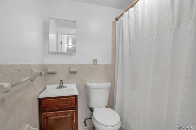 Building Photo - 523 E 148th St
