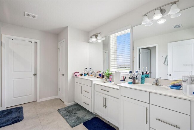 Building Photo - 3969 Clipstone Pl