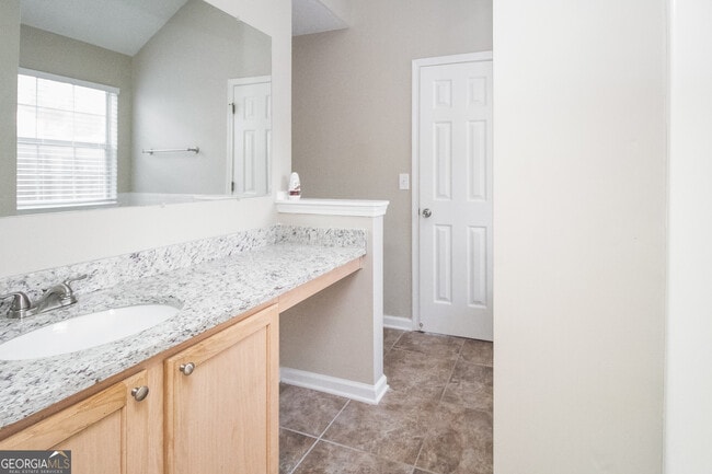 Building Photo - 7522 Clear Creek Approach