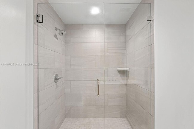 Building Photo - 555 NE 8th St