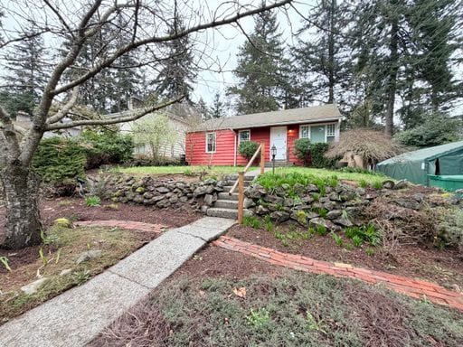 Building Photo - Great 2 bed home, fully fenced backyard in desirable Olympic Hills! Available Now!
