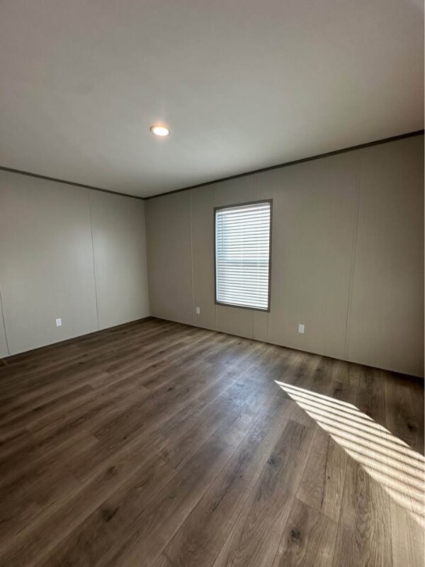 Building Photo - 10301 SE 29th St