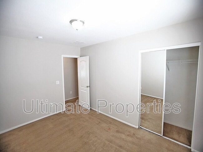 Building Photo - 8759 W Washington St