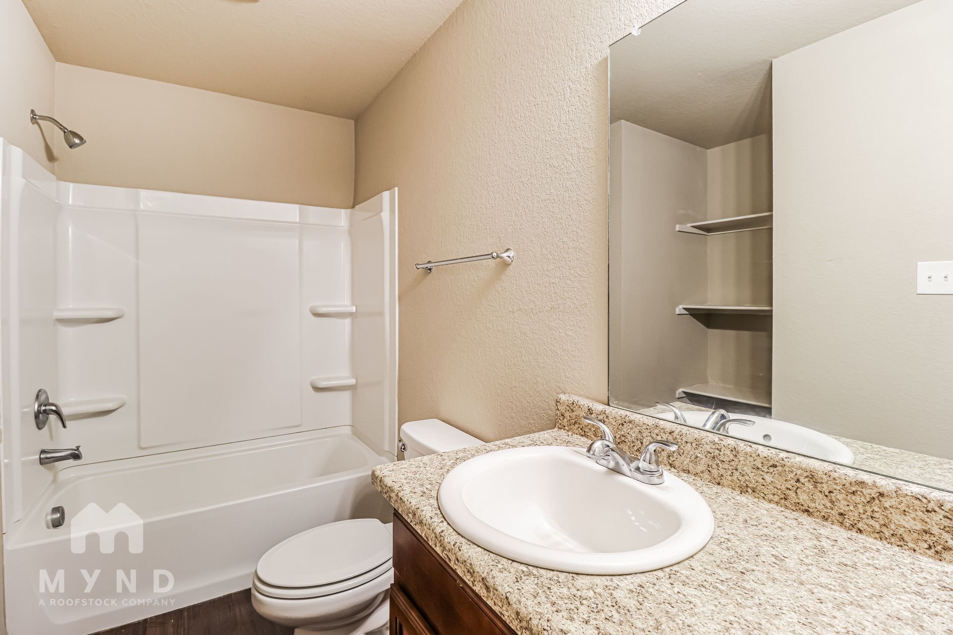 Building Photo - 934 Pinehurst Loop