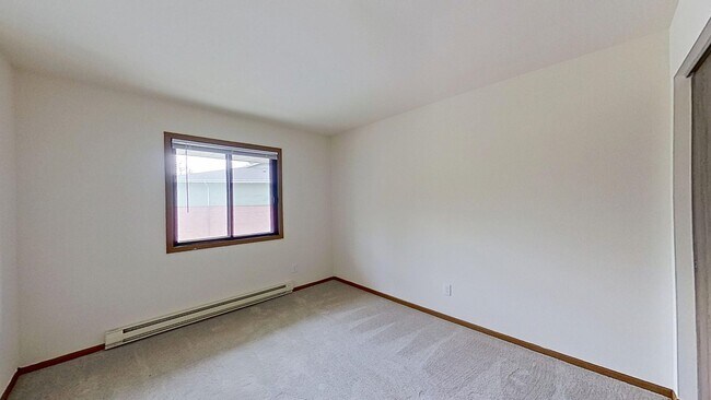 Building Photo - RENT SPECIAL - Renovated Upper 2 Bedroom 2 Bathroom Apartment Available