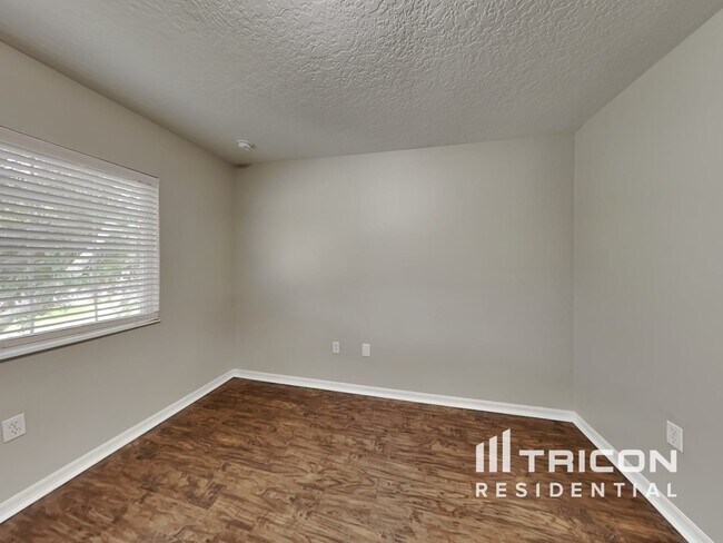 Building Photo - 3542 Oak Brook Ln