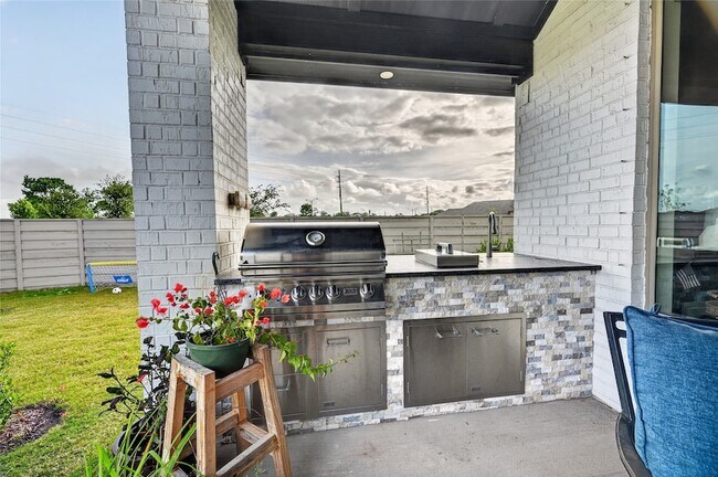 Building Photo - 4731 Cedar Butte Ln