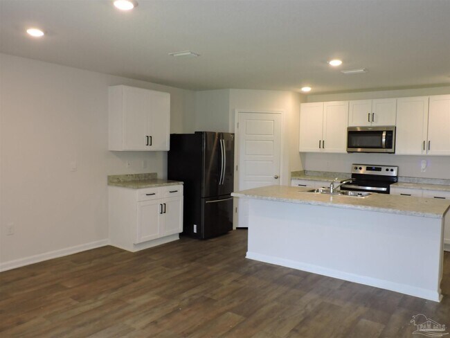 Building Photo - 7580 Steeplechase Blvd