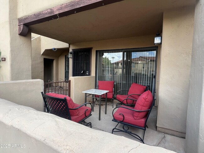 Building Photo - 1351 N Pleasant Dr