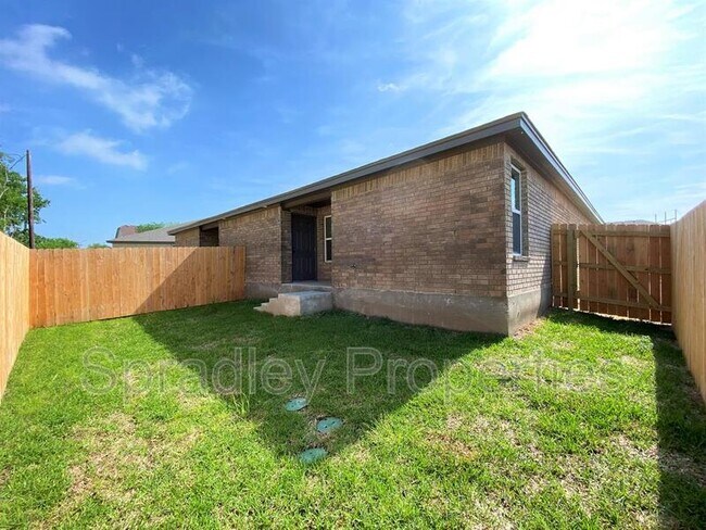 Building Photo - 9130A Winding Ct