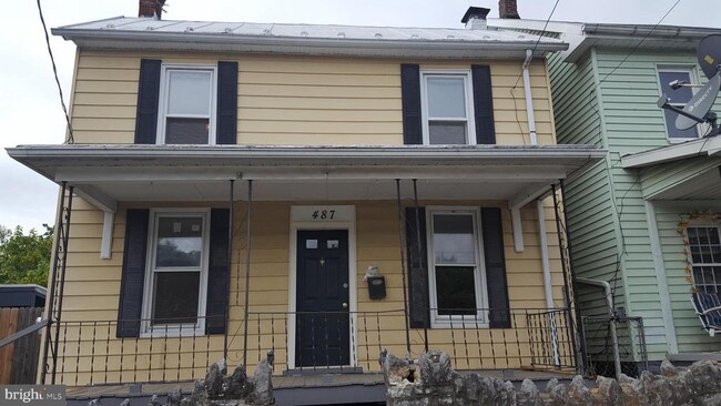 Primary Photo - 487 Mitchell Ave