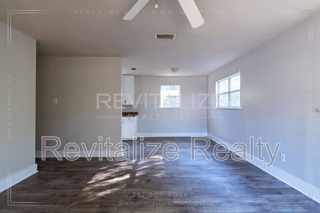 Building Photo - 1746 Cody Rd N