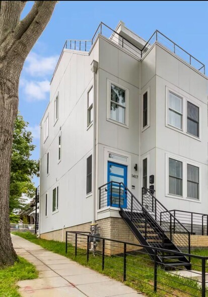 Building Photo - 1417 Montello Ave NE