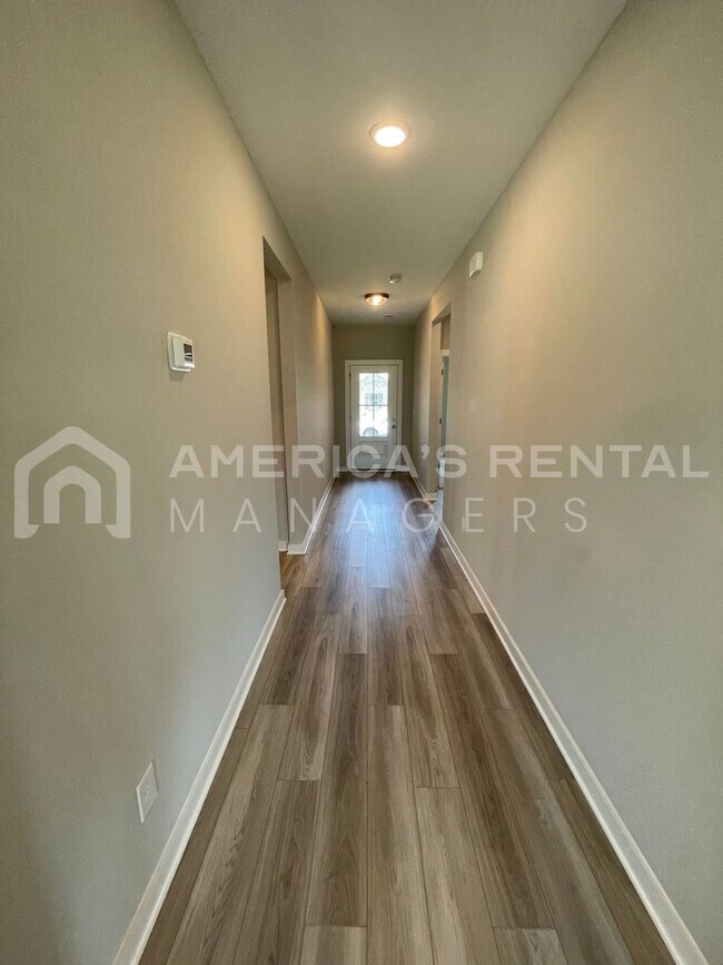 Building Photo - Home for Rent in Meridianville, AL!!! Avai...