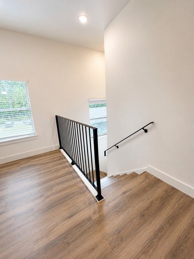 Building Photo - Michael Cole Townhomes