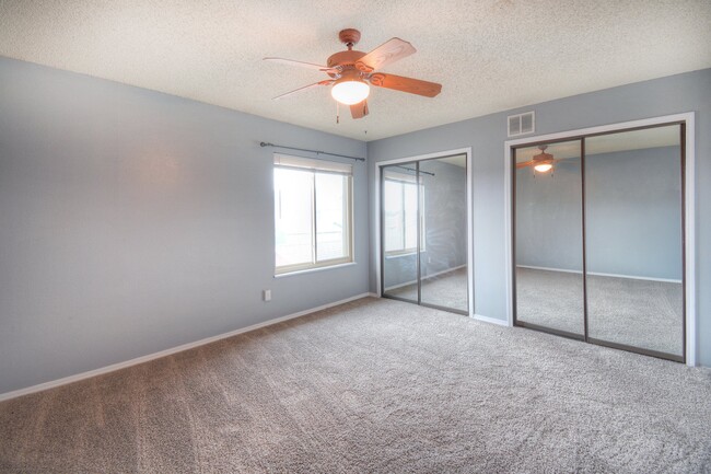 Building Photo - 464 W Rockrimmon Blvd