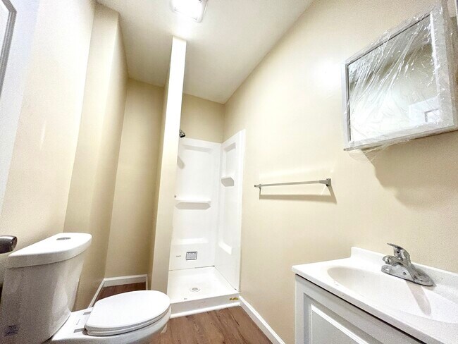 Building Photo - 135 W Main St