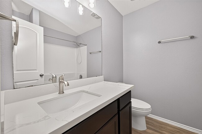 Building Photo - 6014 Namika St