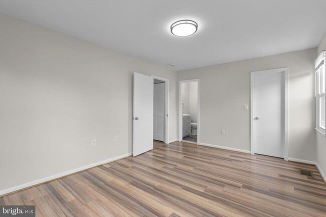 Building Photo - 3351 Buehler Ct