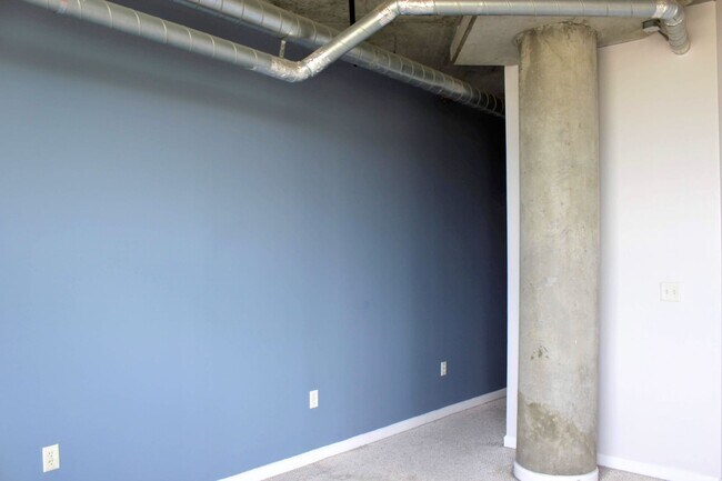Building Photo - Spacious, beautiful loft with separate bedroom and office for rent in Downtown Atlanta