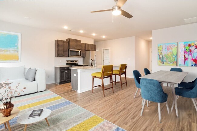 Building Photo - 26322 Valley Ridge Rd